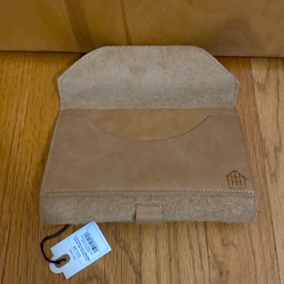 Hearth & Hand With Magnolia Leather Wallet Tan NWT - Picture 7 of 11